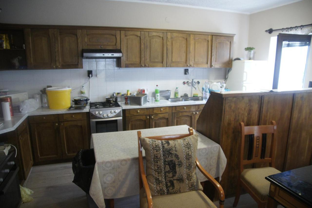 Bed and Breakfast Szuzanna Fenyves Panzio Siófok Exterior foto