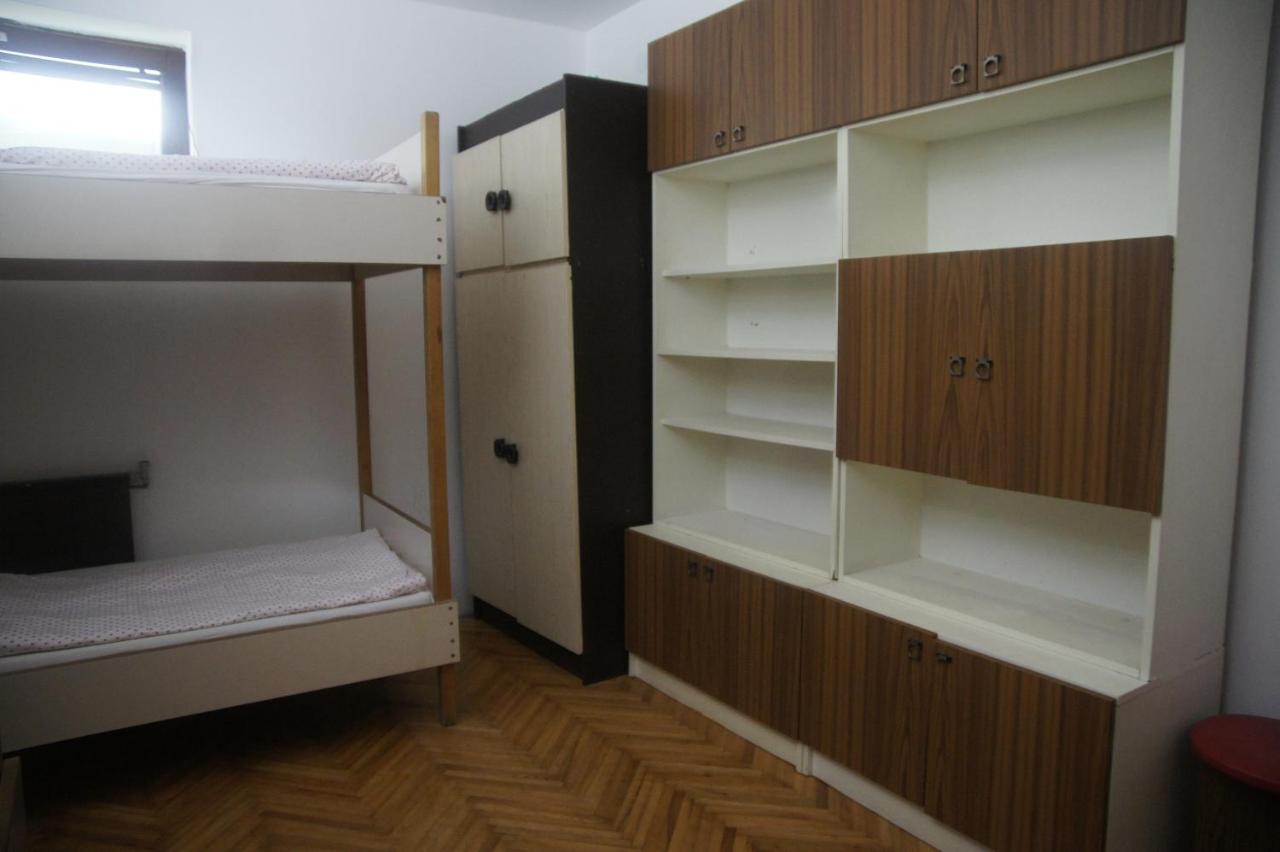 Bed and Breakfast Szuzanna Fenyves Panzio Siófok Exterior foto